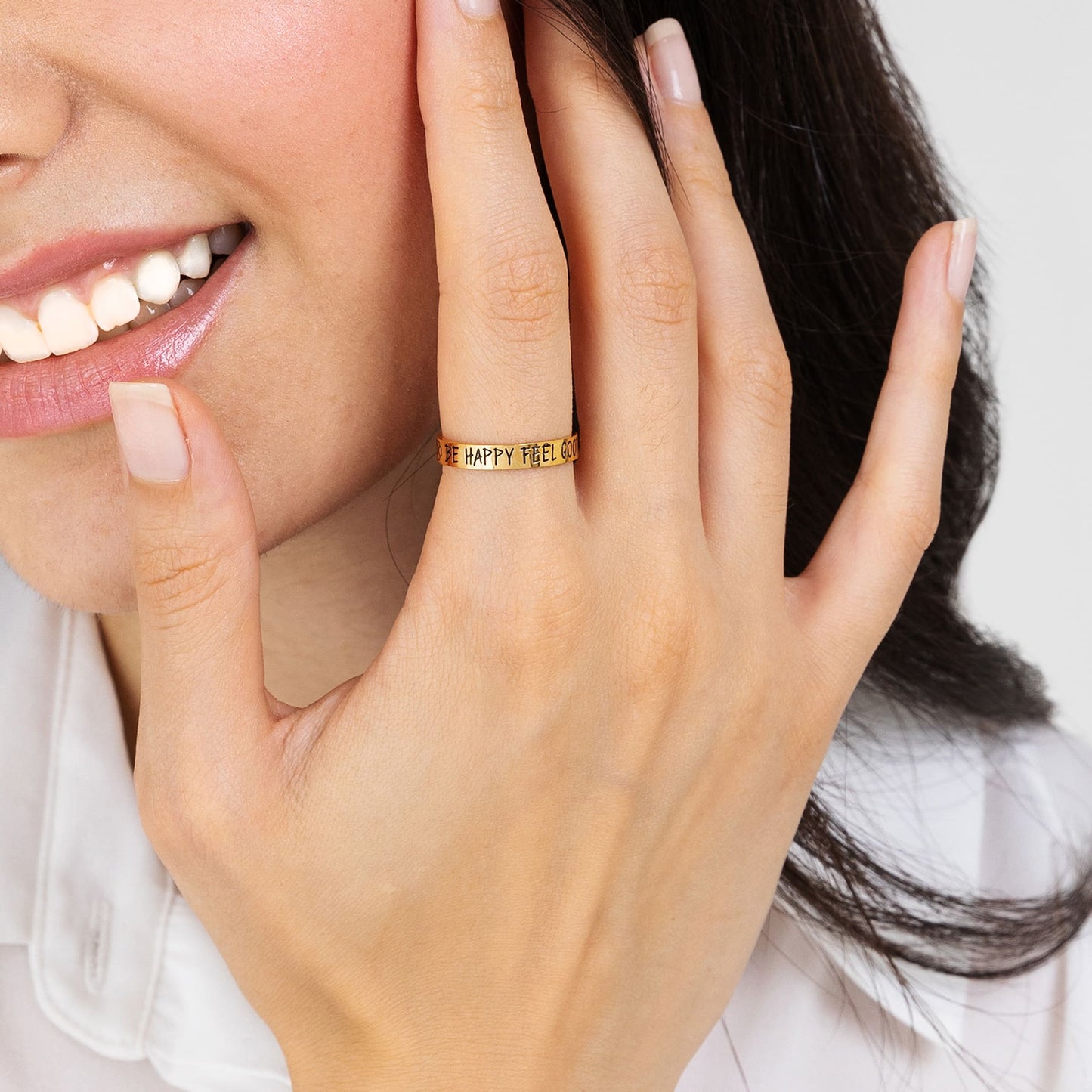 ANILLO DE ACERO DORADO PARA MUJER BE HAPPY FEEL GOOD