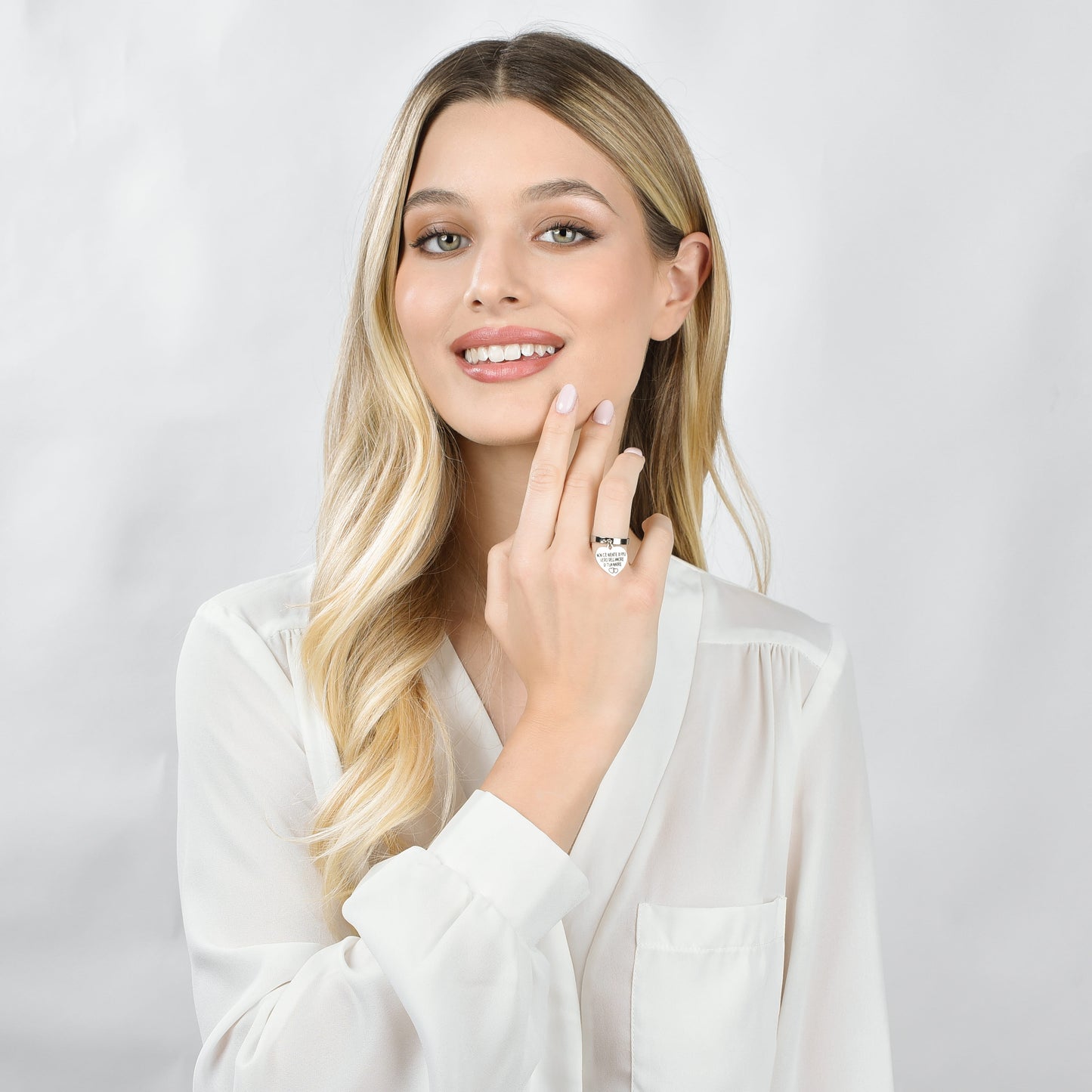 ANILLO DE ACERO DE MUJER NO HAY NADA MÁS VERDADERO QUE EL AMOR DE TU MADRE