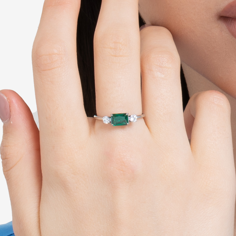 ANELLO DONNA IN ACCIAIO CON ZIRCONI VERDE E BIANCHI