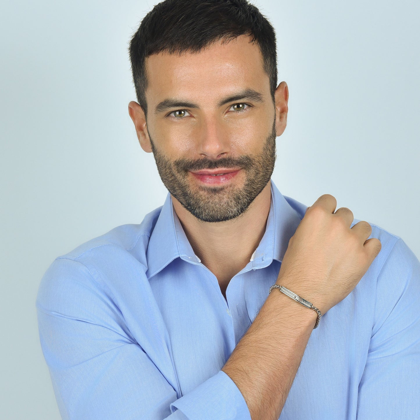 BRAZALETE DE ACERO PARA HOMBRE CON ELEMENTO DE ACERO