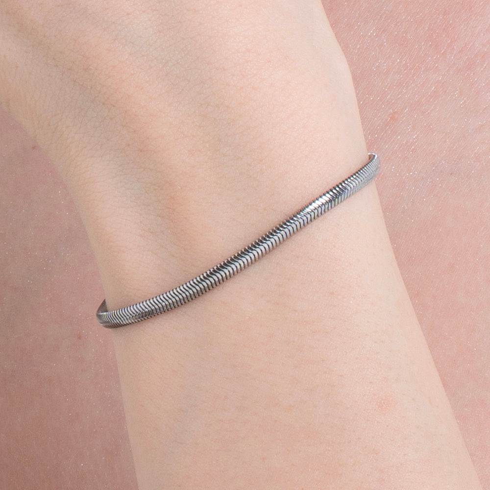 BRAZALETE DE ACERO PARA MUJER