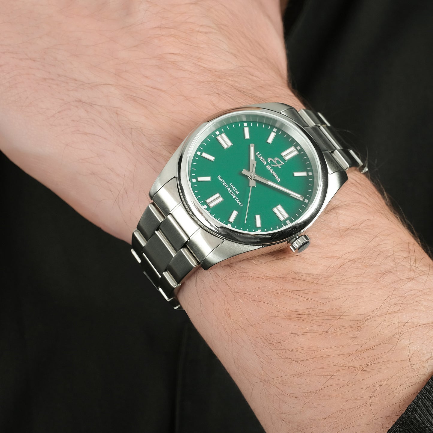 RELOJ DE CABALLERO CON CAJA DE ACERO BISEL AZUL Y ROJO