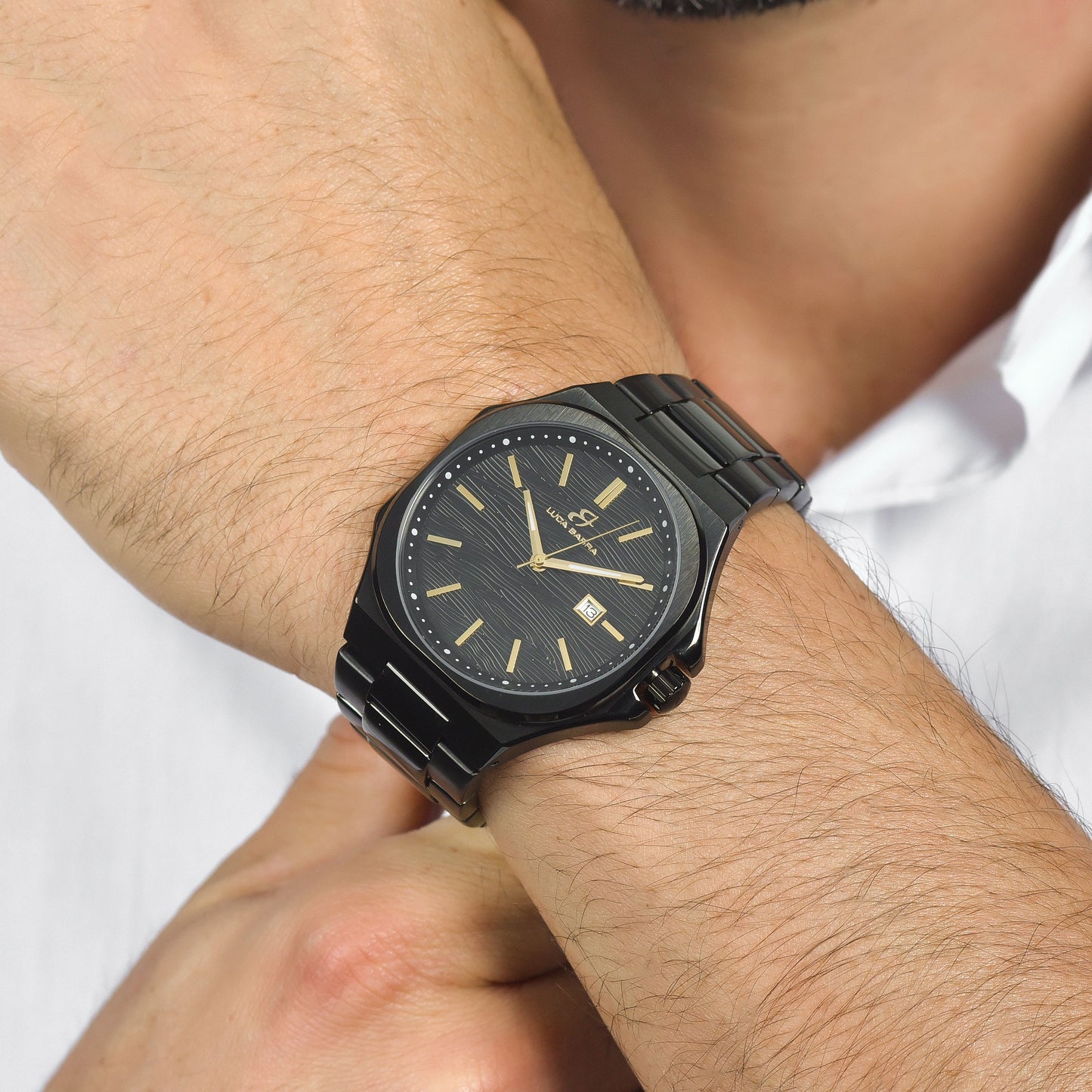 ACERO PARA HOMBRE IP ESFERA NEGRA, IP DETALLES DORADOS