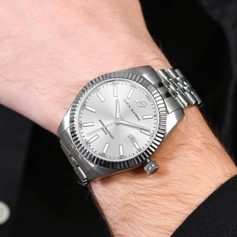 RELOJ DE HOMBRE DE ACERO CON BISEL MOLETEADO