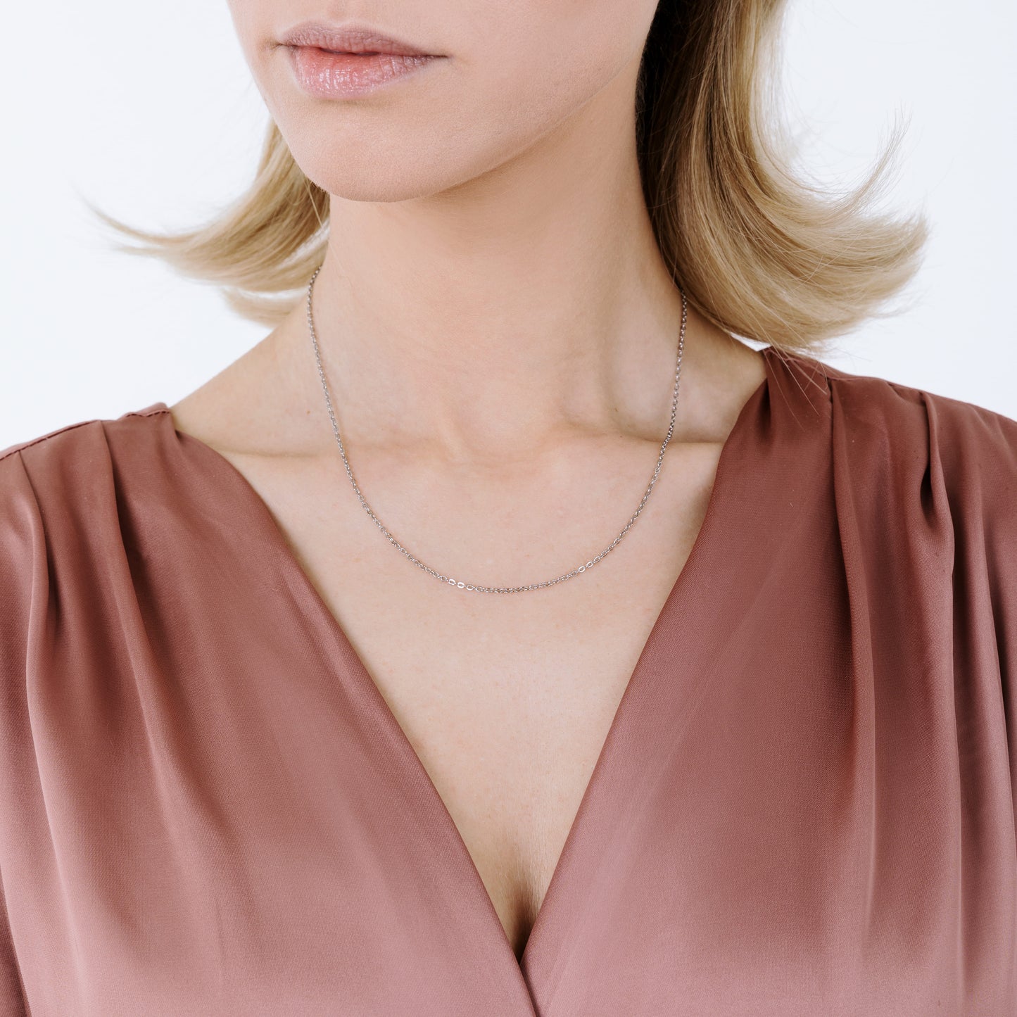 COLLAR DE ACERO PARA MUJER PARA COLGANTES
