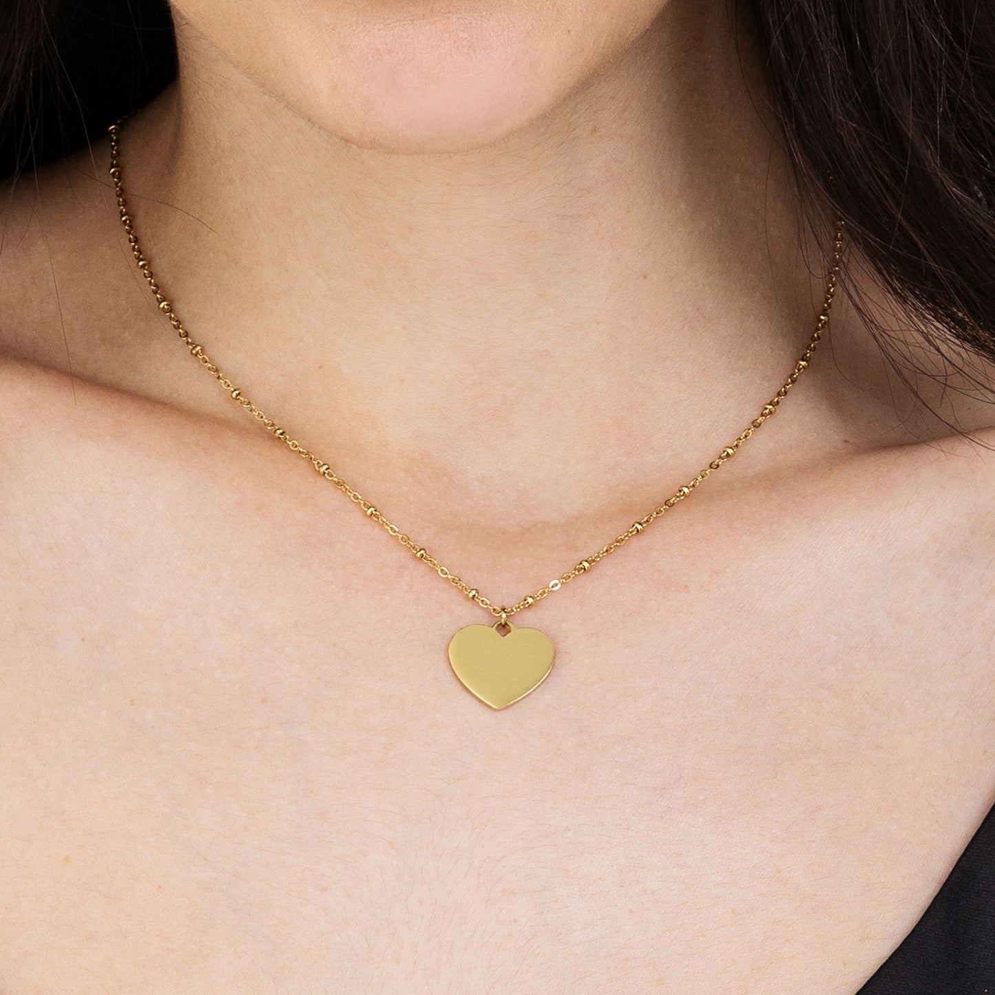 COLLAR PERSONALIZADO DE ACERO PARA MUJER CON CORAZÓN