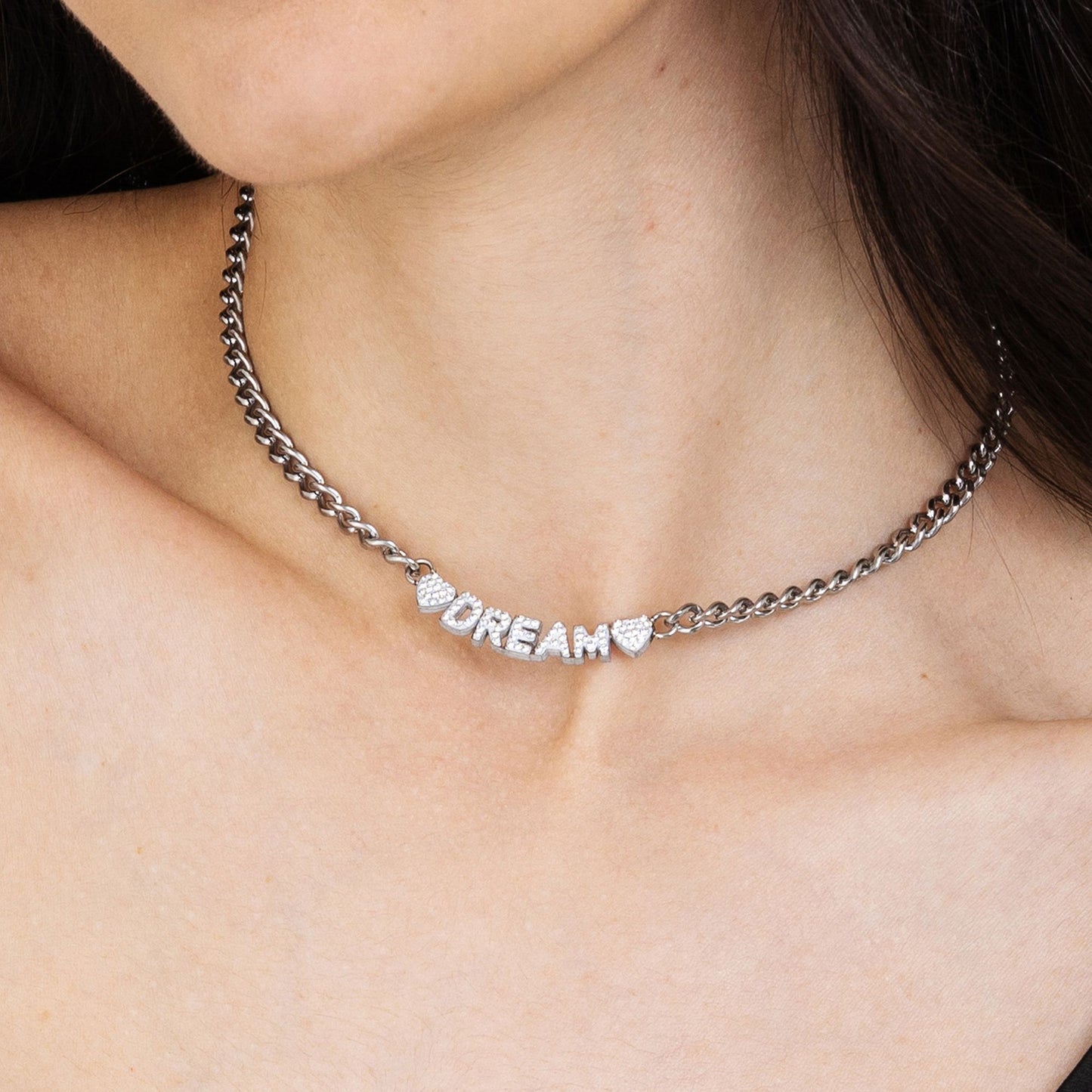 COLLAR DE ACERO DE ENSUEÑO PARA MUJER CON CRISTALES BLANCOS