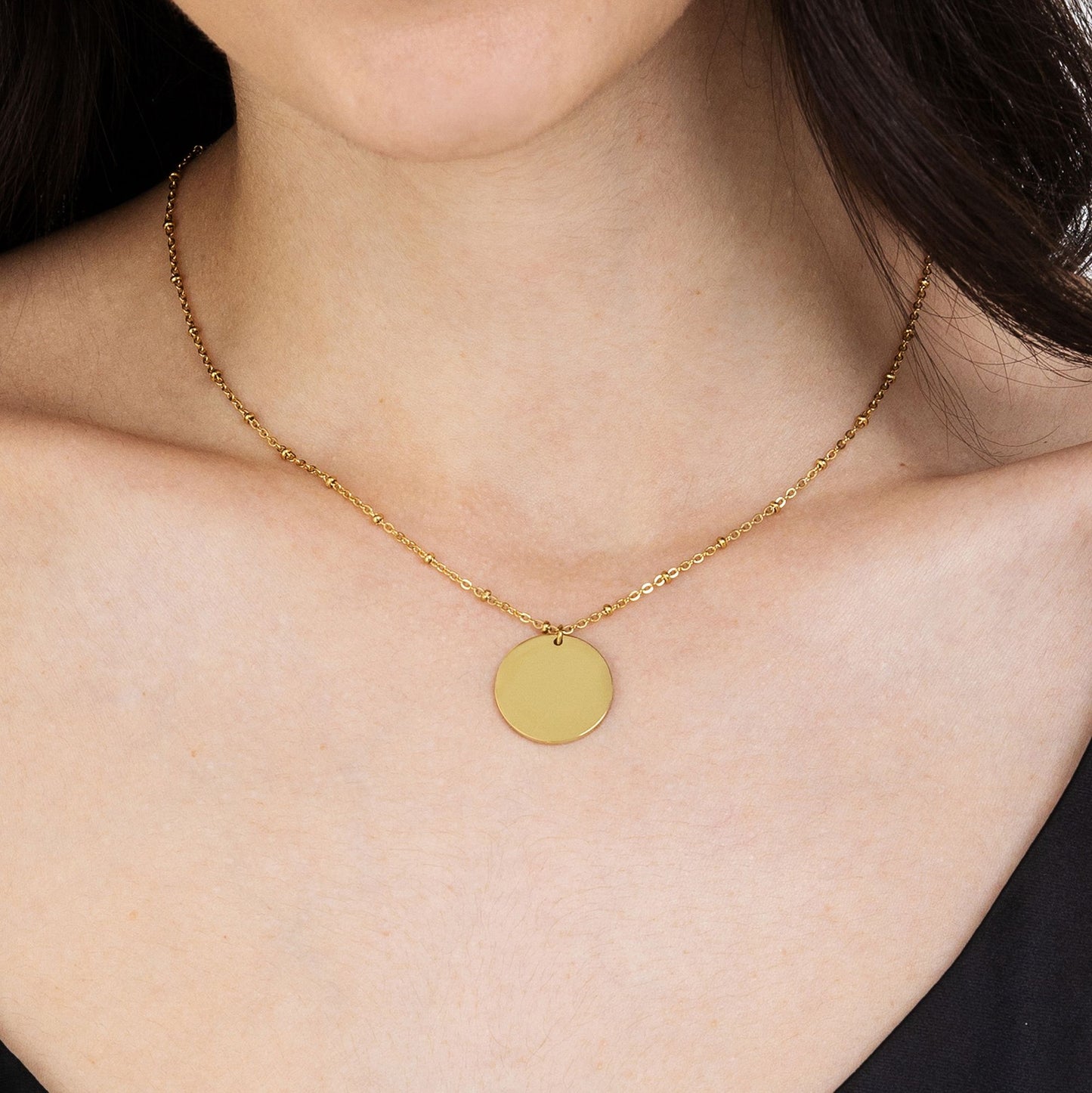 COLLAR DE ACERO DORADO PARA MUJER