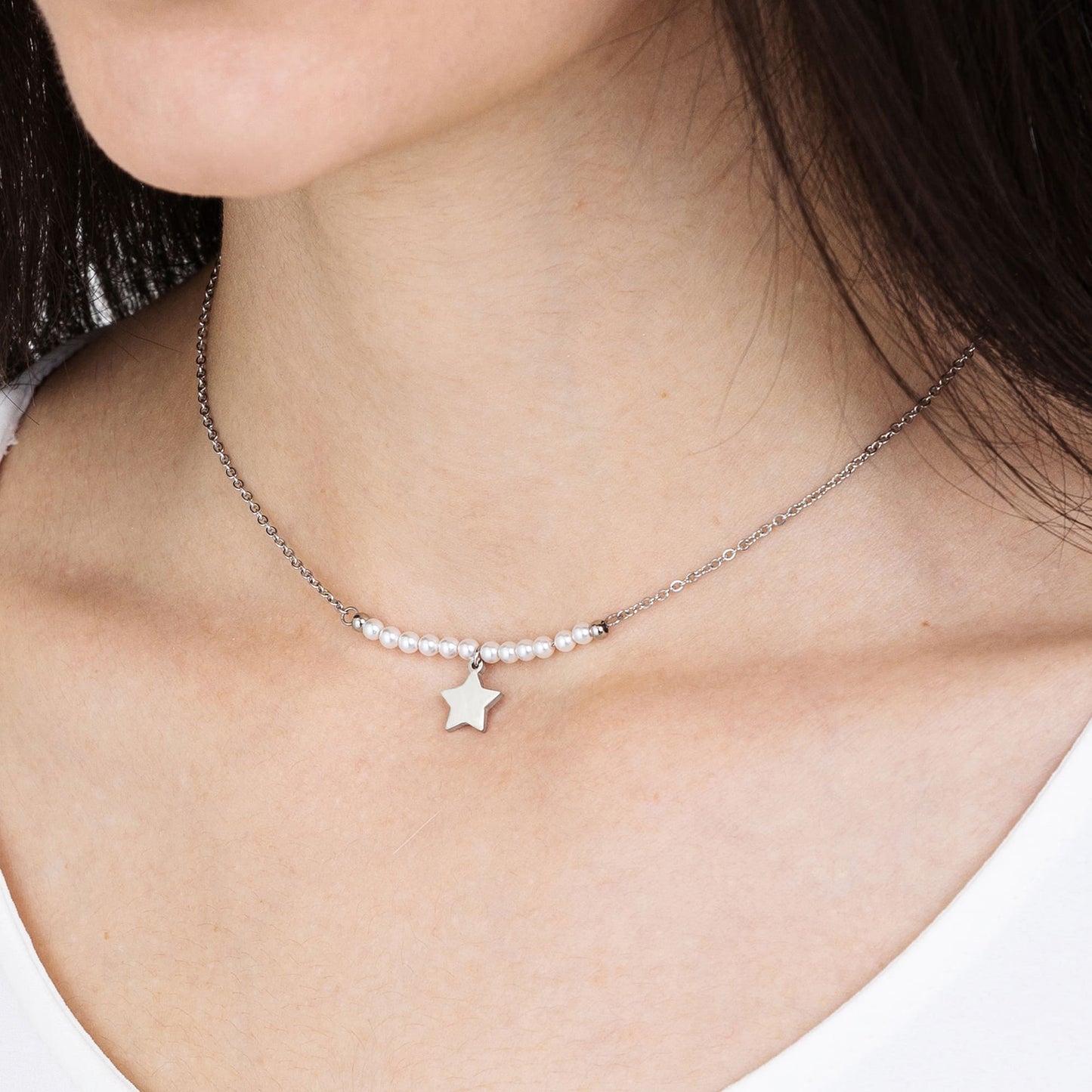 IP COLLAR DE ACERO DORADO PARA MUJER CON ESTRELLA Y PERLAS BLANCAS