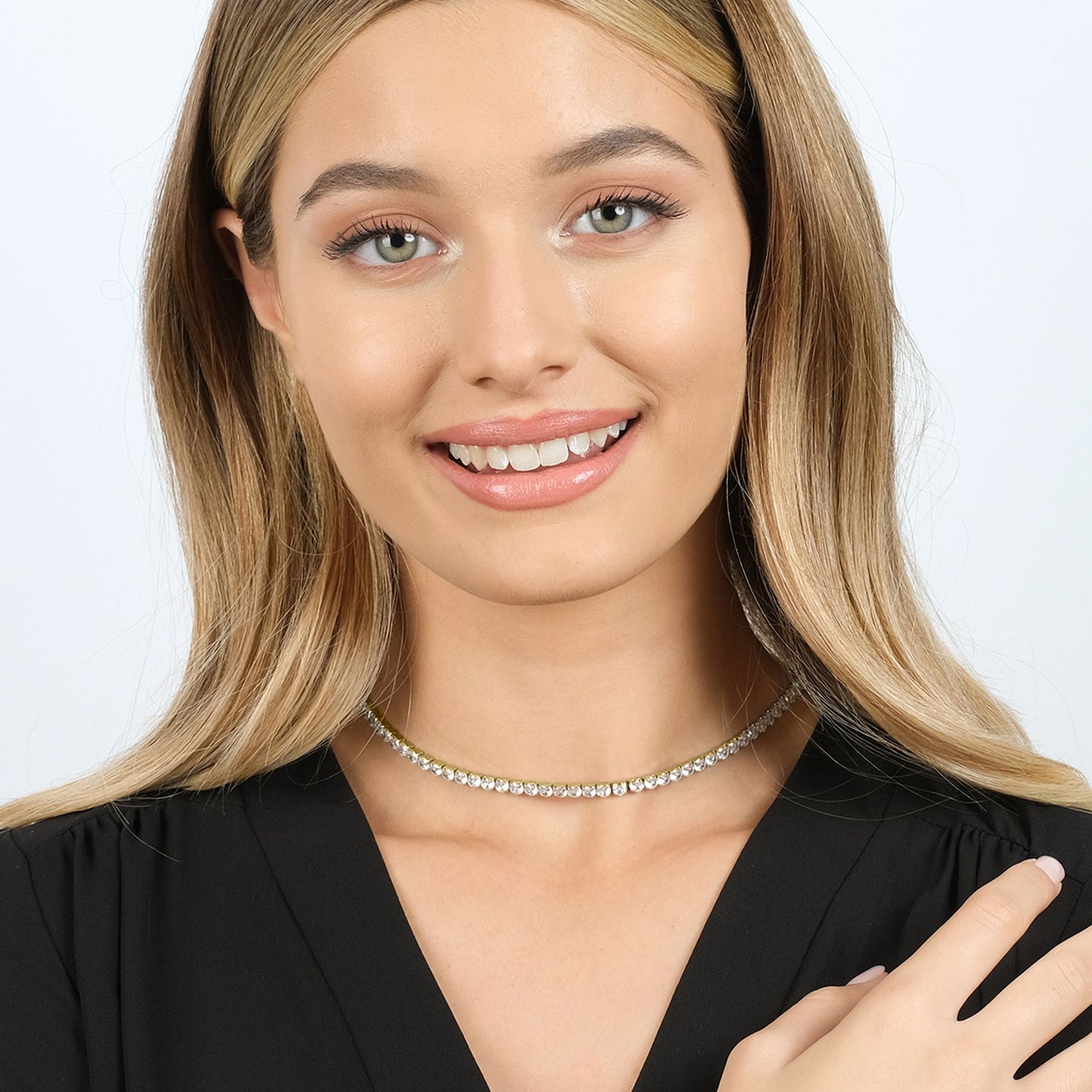 COLLAR TENIS DE ACERO PARA MUJER CON CRISTALES BLANCOS DE 4 MM