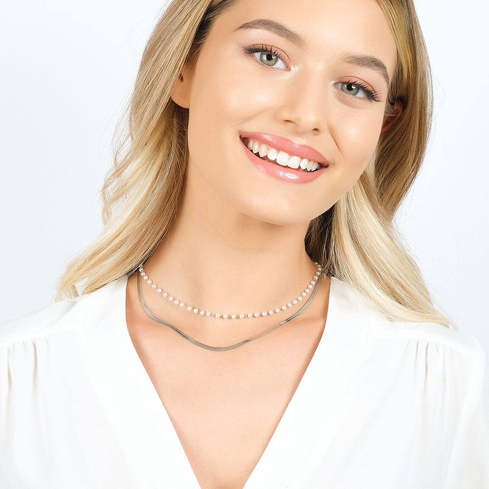 COLLAR DE ACERO PARA MUJER CON PERLAS BLANCAS