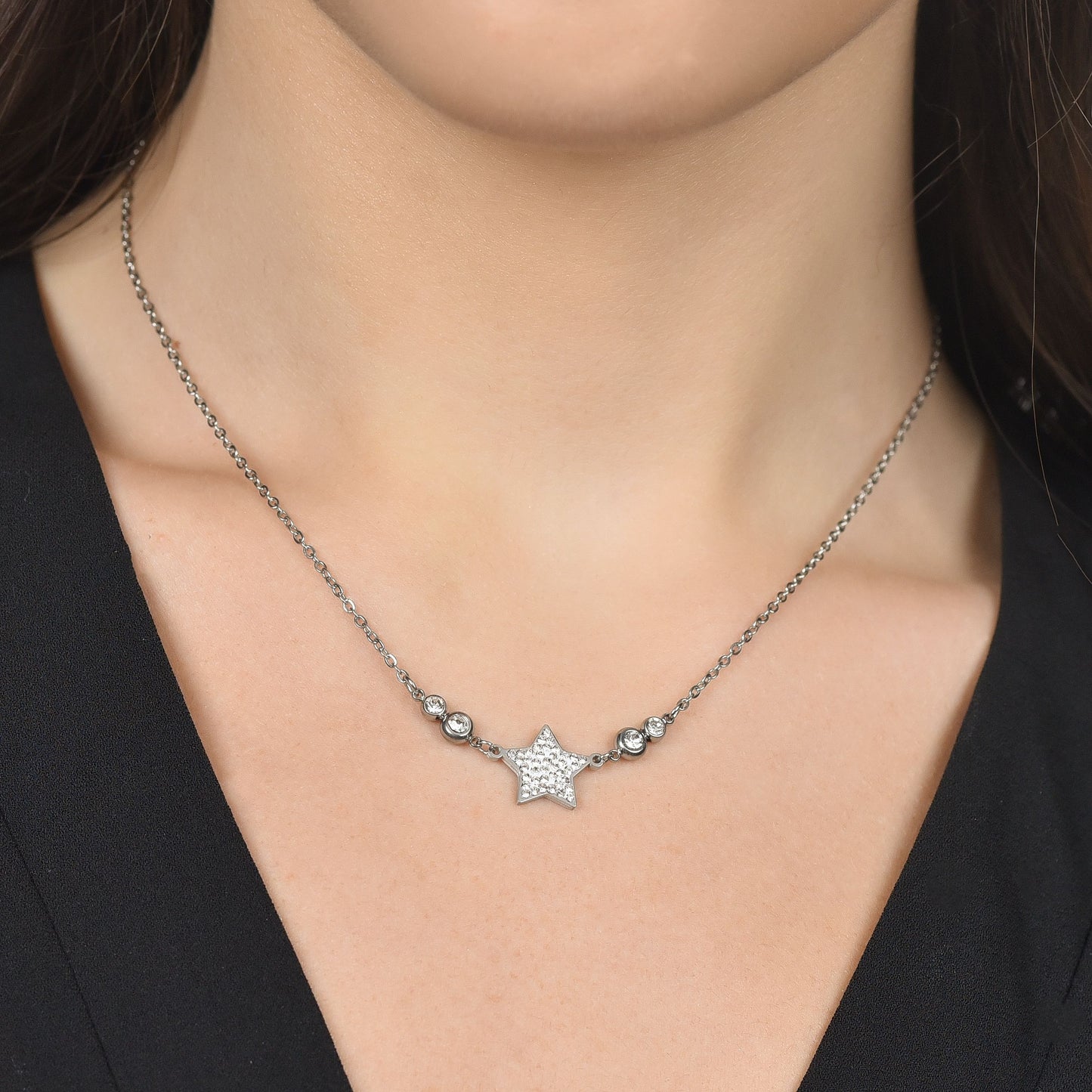 COLLAR DE ESTRELLAS DE ACERO PARA MUJER CON CRISTALES BLANCOS