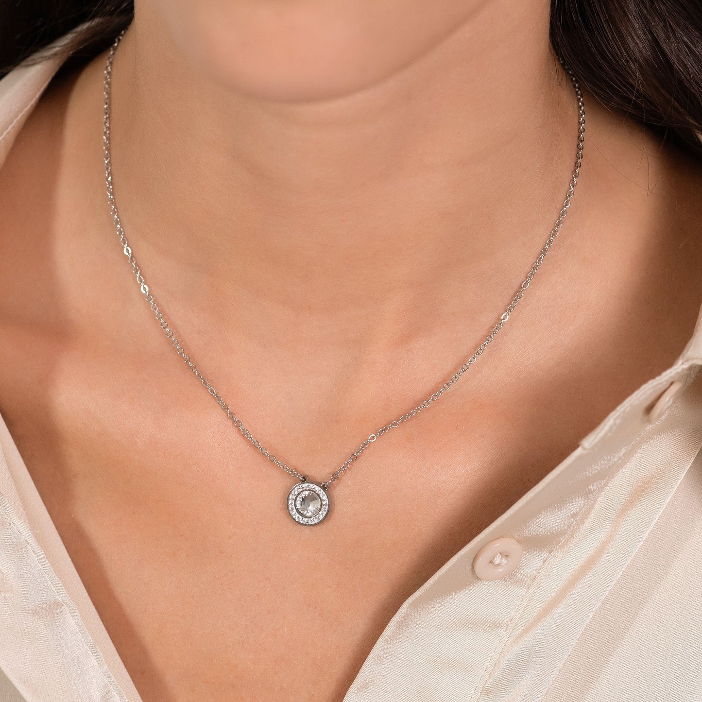 COLLAR DE ACERO PARA MUJER ELEMENTO DE CRISTAL BLANCO