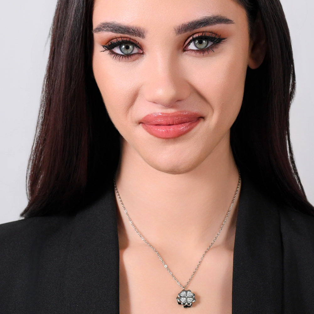 COLLAR TRÉBOL DE CUATRO HOJAS DE ACERO PARA MUJER