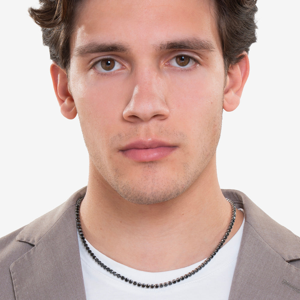 COLLAR DE TENIS DE ACERO PARA HOMBRE CON CRISTALES NEGROS