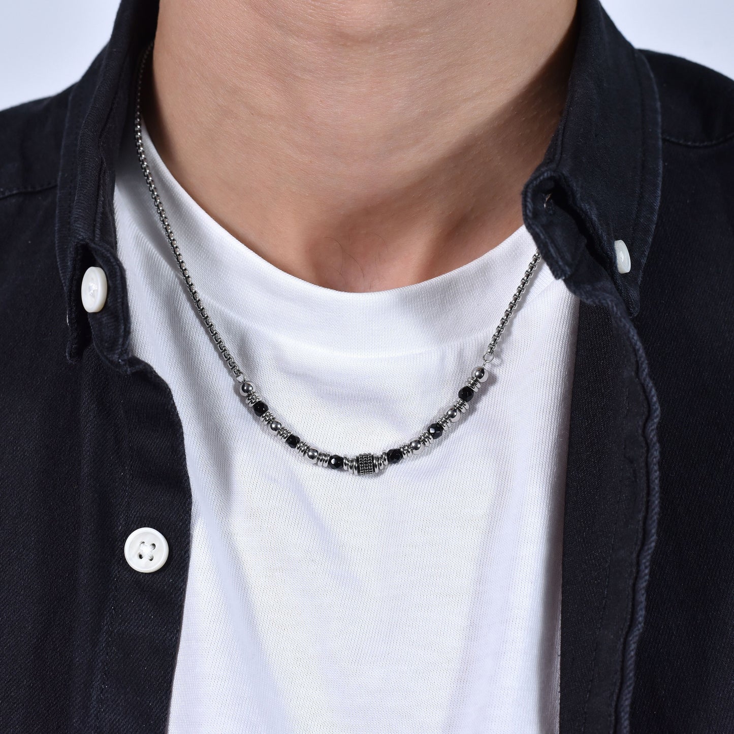 COLLAR DE ACERO PARA HOMBRE ÁGATA NEGRA Y ELEMENTOS