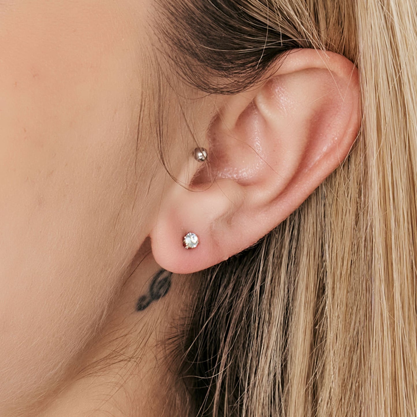 PENDIENTE MONO POINT LIGHT DE ACERO CON CRISTAL BLANCO