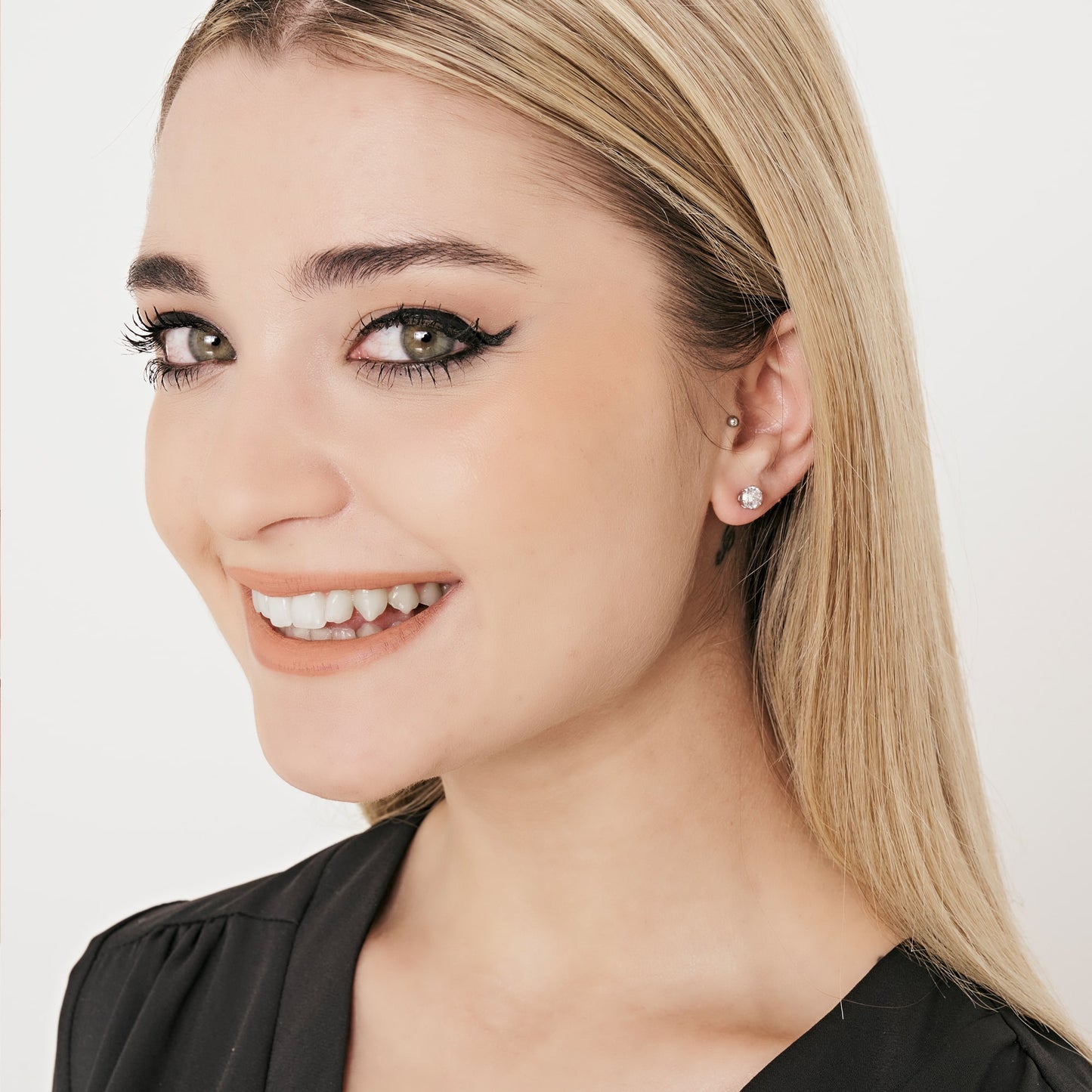 PENDIENTE MONO POINT LIGHT DE ACERO CON CRISTAL BLANCO