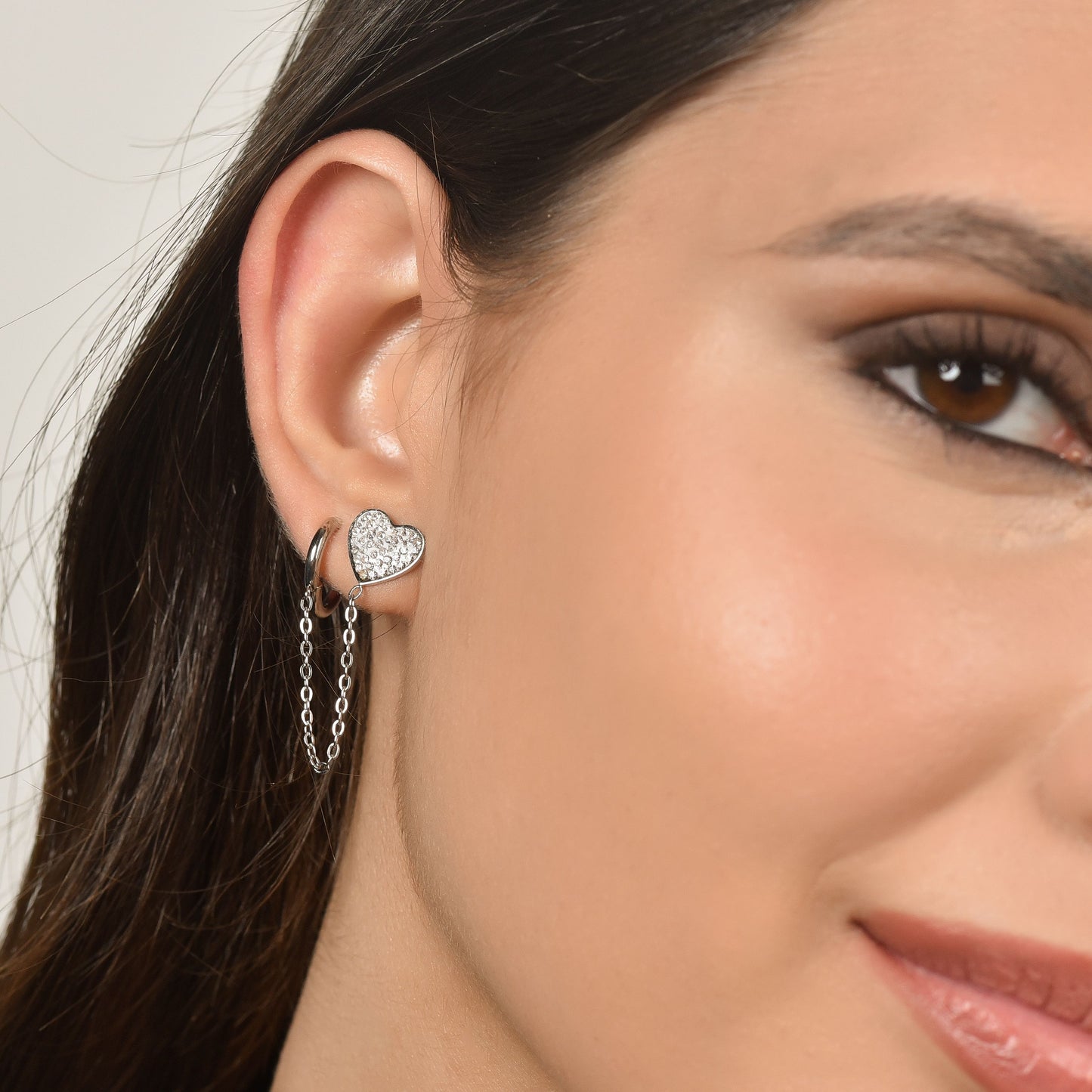 PENDIENTE MUJER MONO ACERO CON CORAZON CON CRISTALES BLANCOS