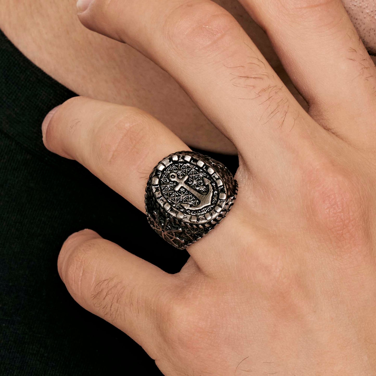 ANILLO DE ACERO PARA HOMBRE CON ANCLA