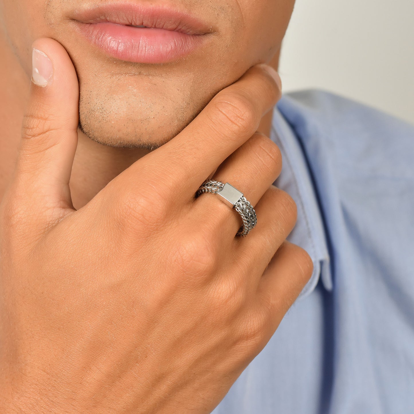 ANILLO HOMBRE DE ACERO