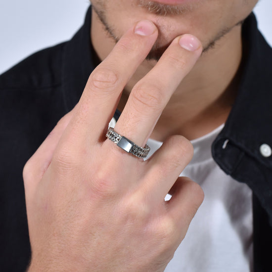 ANILLO HOMBRE DE ACERO