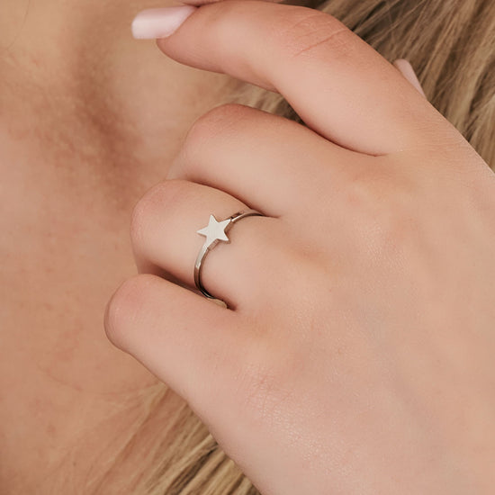 ANILLO DE ACERO PARA MUJERES CON ESTRELLA