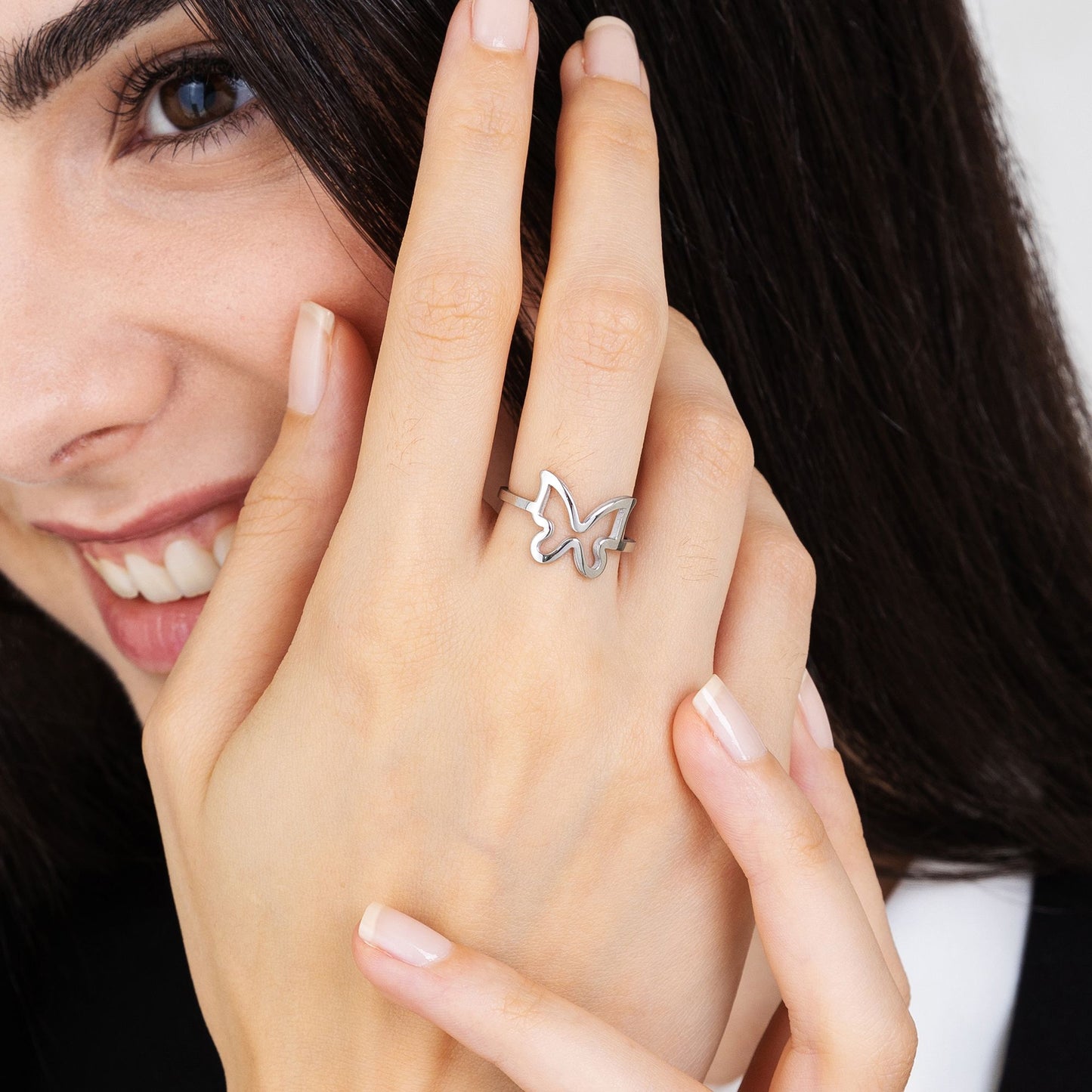 ANILLO DE ACERO PARA MUJER CON MARIPOSA