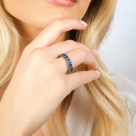 ANILLO AJUSTABLE DE ACERO PARA MUJER CON CRISTALES AZULES