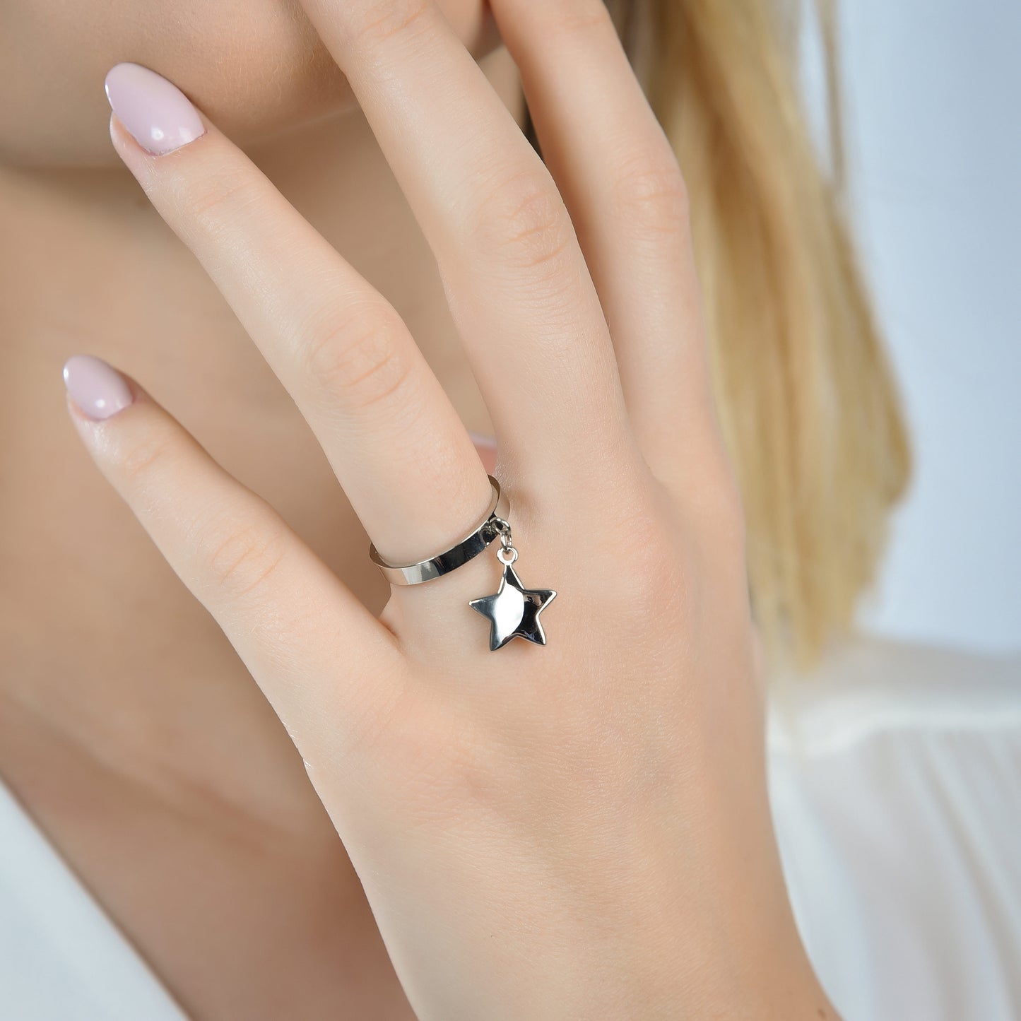 ANILLO DE ACERO PARA MUJERES CON ESTRELLA