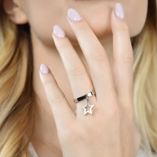 ANILLO DE ACERO PARA SEÑORA CON ESTRELLA PERFORADA