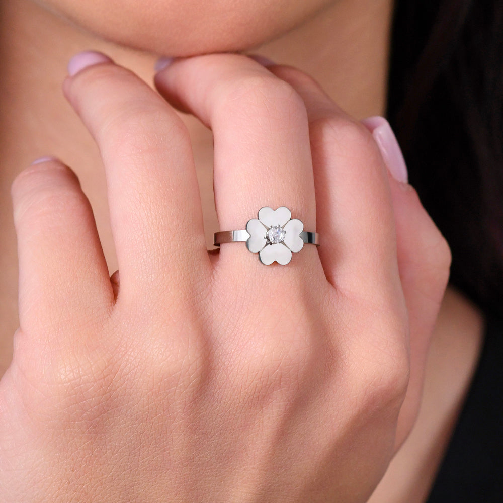 ANILLO DE ACERO TRÉBOL DE CUATRO HOJAS Y CIRCONITA PARA MUJER
