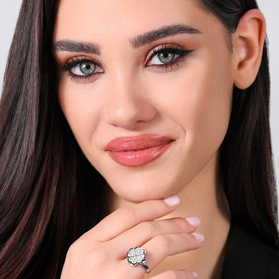 ANILLO TRÉBOL DE CUATRO HOJAS DE ACERO PARA MUJER