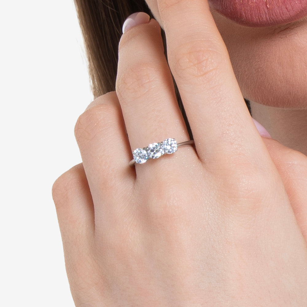 ANELLO DONNA IN ACCIAIO CON  CRISTALLI BIANCHI
