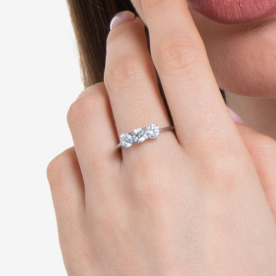 ANELLO DONNA IN ACCIAIO CON  CRISTALLI BIANCHI