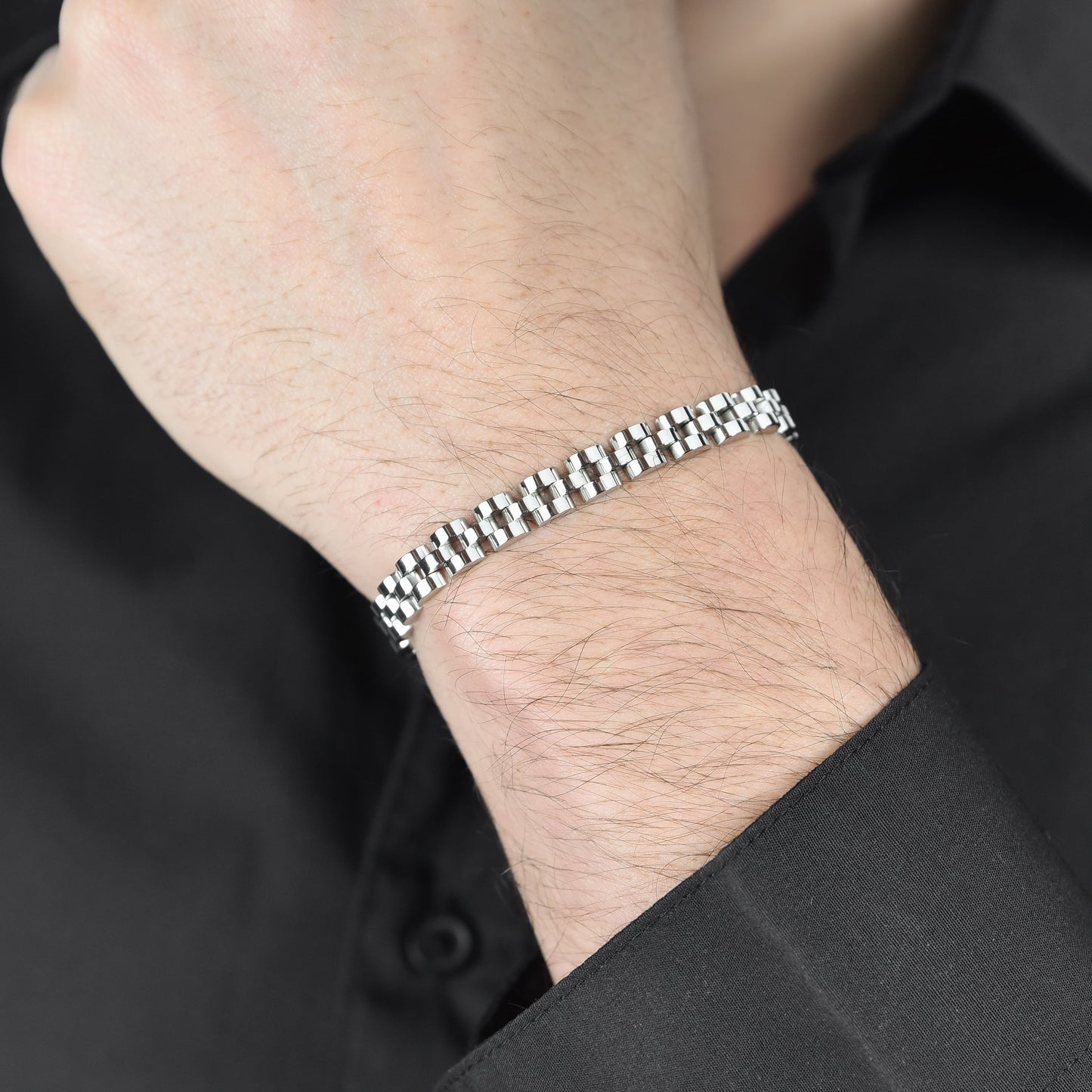 PULSERA DE ACERO PARA HOMBRE CON MOTIVO CENTRAL