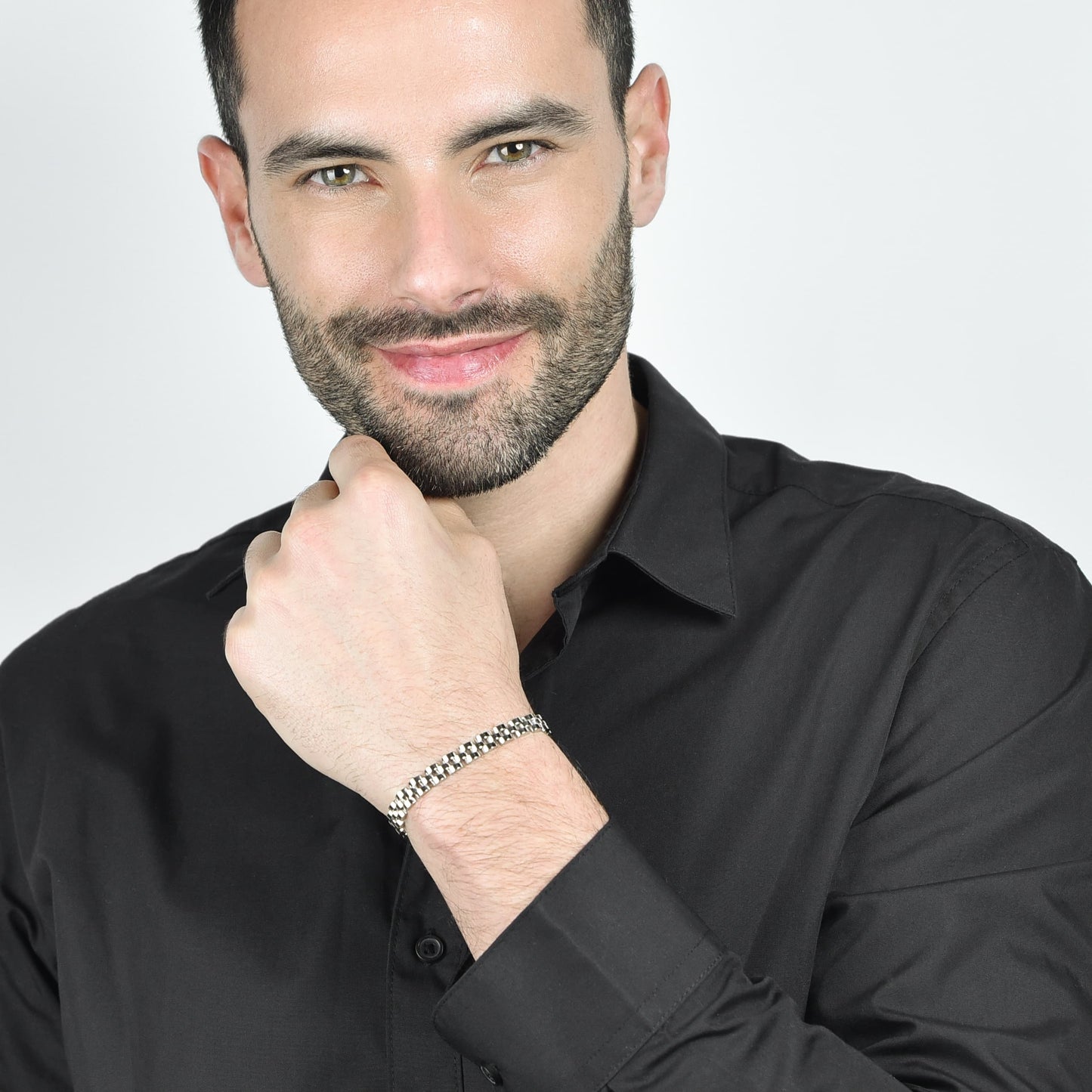 PULSERA DE ACERO PARA HOMBRE CON MOTIVO CENTRAL