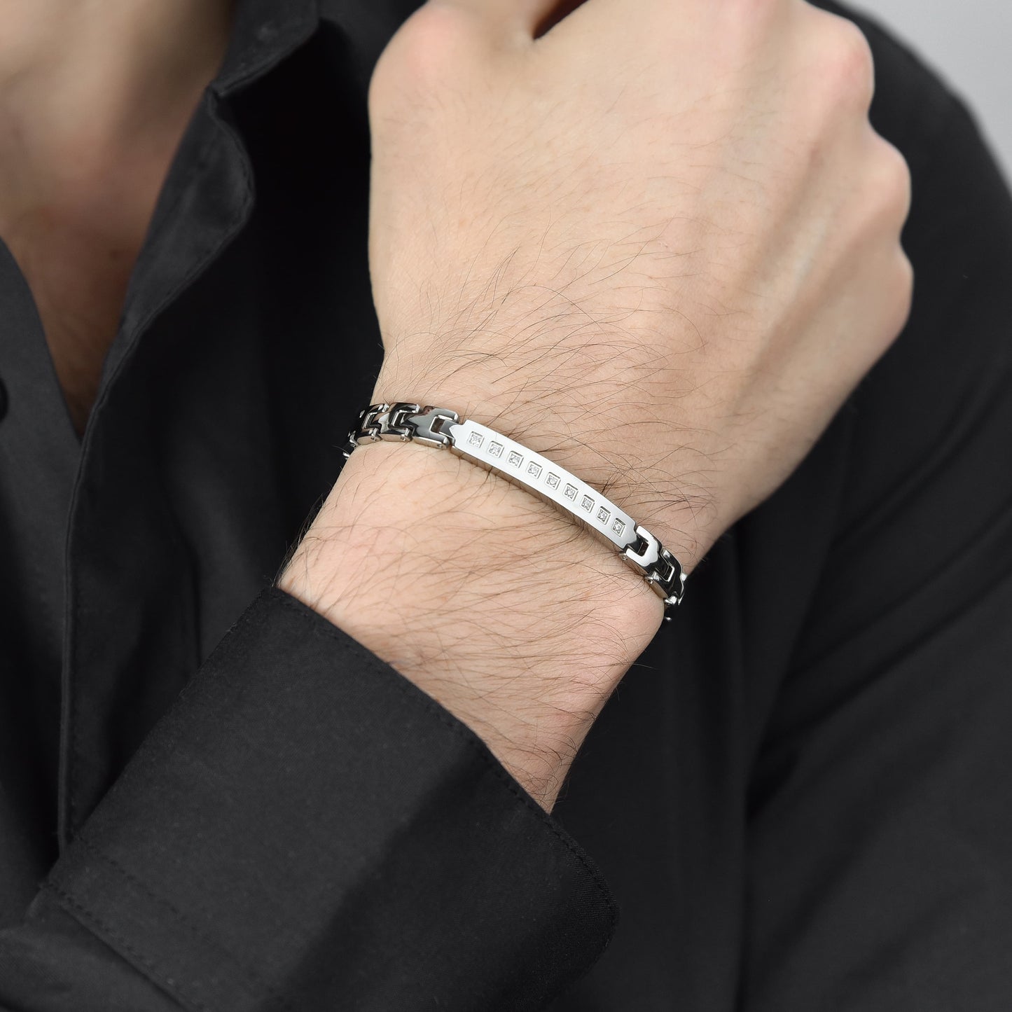 PULSERA DE ACERO PARA HOMBRE CON CRISTALES BLANCOS