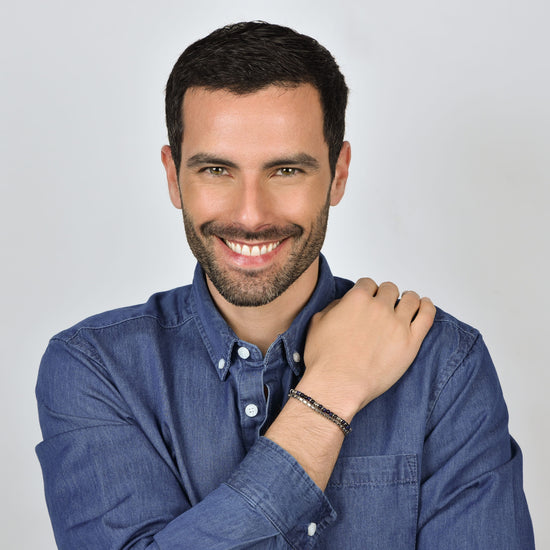 PULSERA DE ACERO PARA HOMBRE CON PIEDRAS AZULES Y ELEMENTOS DE ACERO