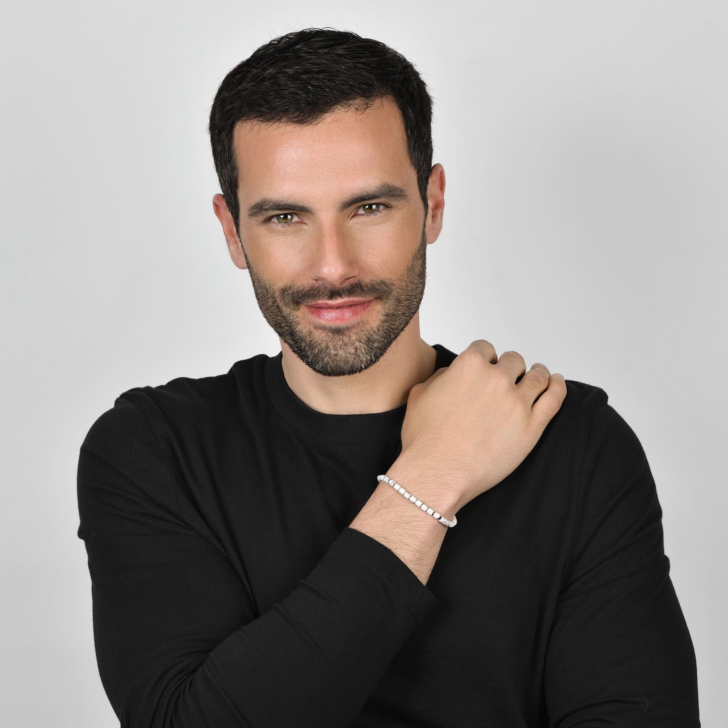 PULSERA DE ACERO PARA HOMBRE CON PIEDRAS BLANCAS