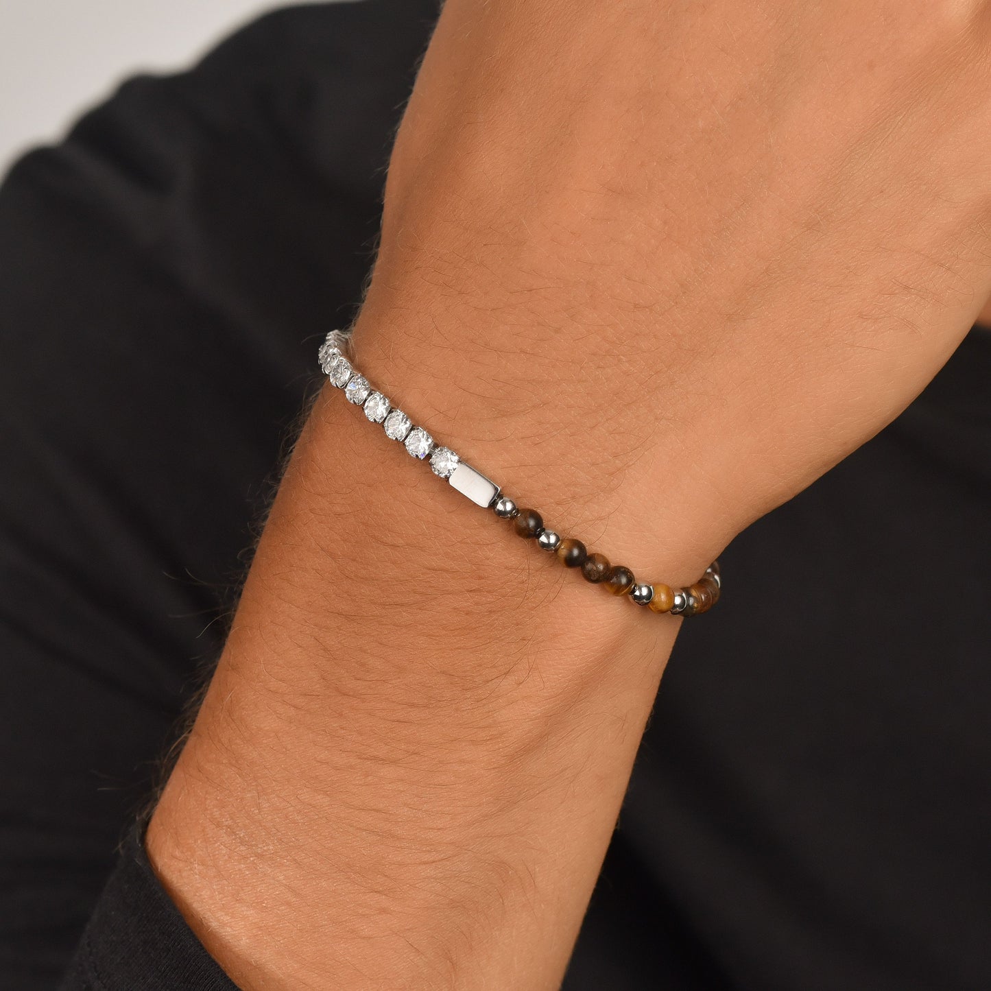 PULSERA DE ACERO PARA HOMBRE CON CRISTALES BLANCOS Y PIEDRAS OJO DE TIGRE