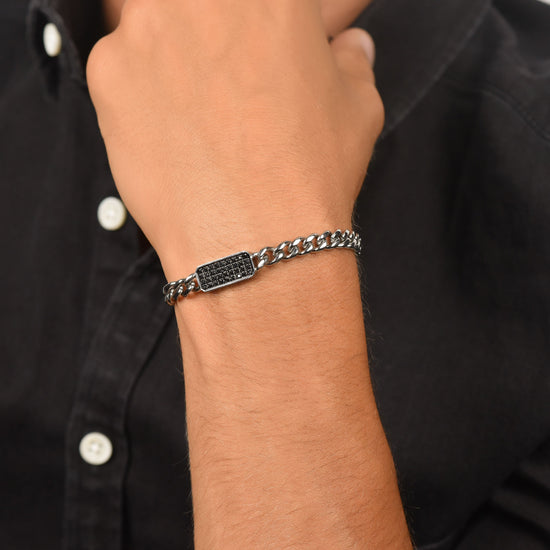 BRAZALETE DE ACERO PARA HOMBRE CON ELEMENTO DE CRISTAL NEGRO