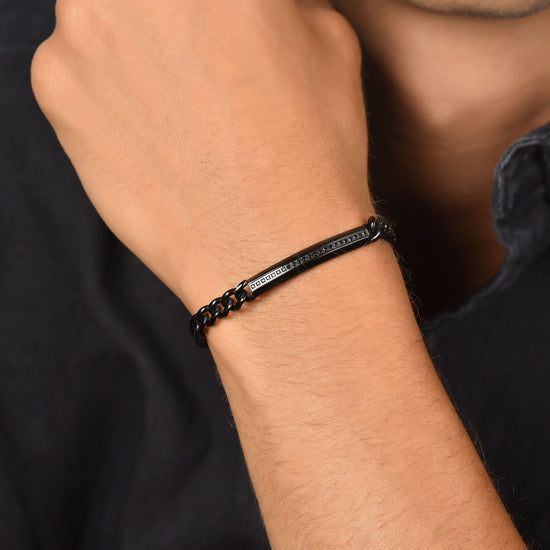 BRAZALETE DE HOMBRE DE ACERO IP NEGRO CON ELEMENTO DE CRISTAL NEGRO
