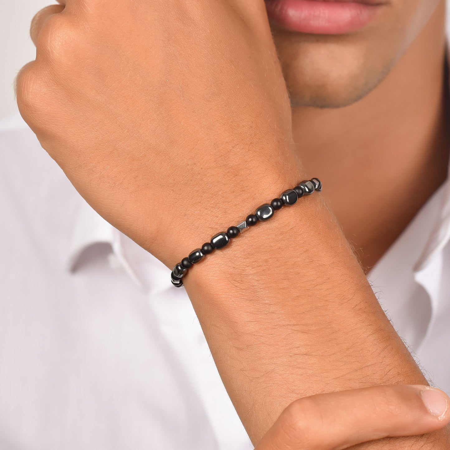 PULSERA DE ACERO PARA HOMBRE CON IP GUN Y HEMATITES NEGRA