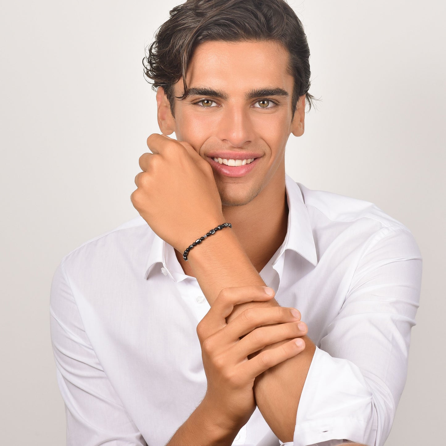 PULSERA DE ACERO PARA HOMBRE CON IP GUN Y HEMATITES NEGRA