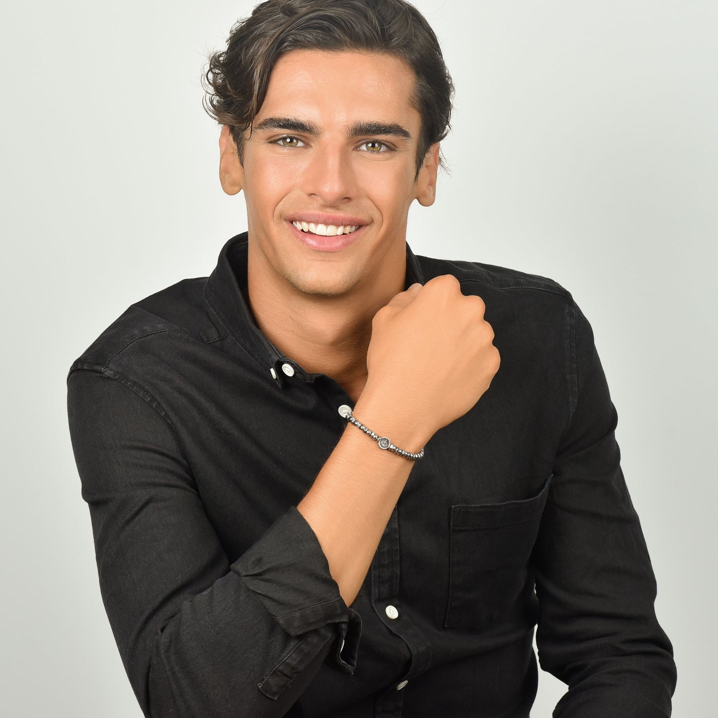 PULSERA DE ACERO PARA HOMBRE CON ANCLA Y ESMALTE NEGRO