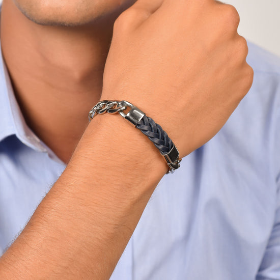 BRAZALETE DE ACERO PARA HOMBRE CON ELEMENTO DE CUERO AZUL