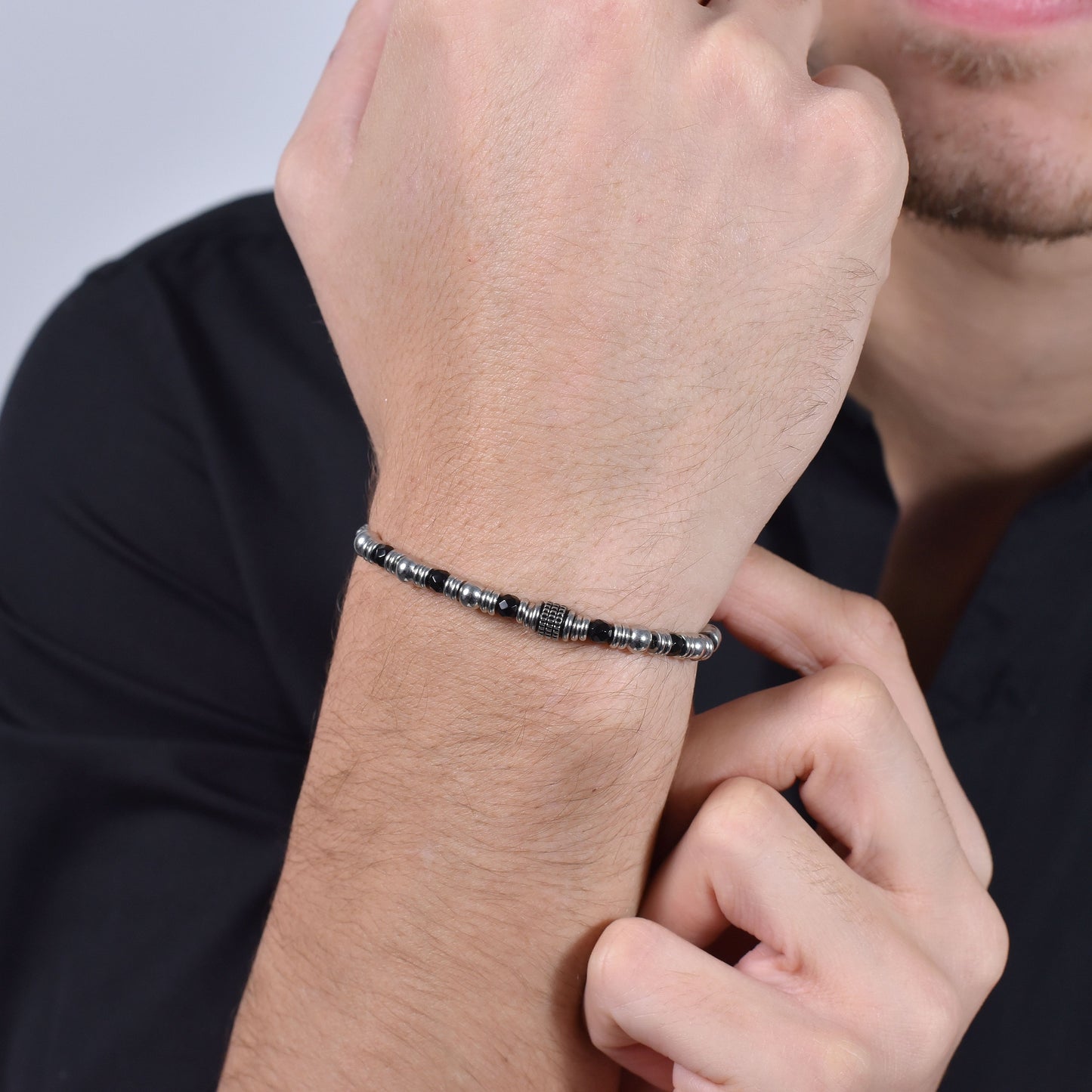 BRAZALETE Y ELEMENTOS DE ACERO DE ÁGATA NEGRA PARA HOMBRE