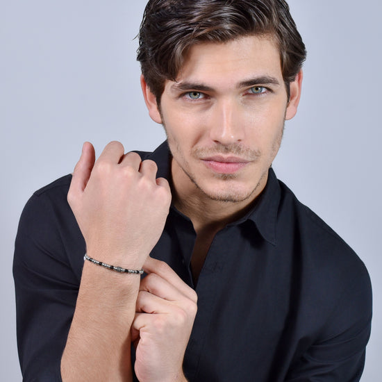 BRAZALETE Y ELEMENTOS DE ACERO DE ÁGATA NEGRA PARA HOMBRE