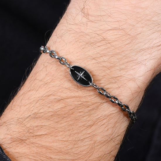 BRAZALETE DE ACERO PARA HOMBRE CON ROSA DE LOS VIENTOS